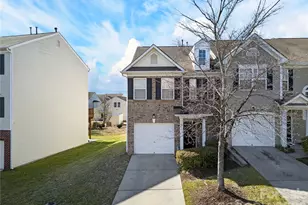 2715 Early Flight Dr, Charlotte, NC 28262 - Photo 2