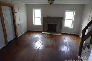 202 Honor Ln, Hendersonville, NC 28792 - Photo 14