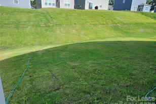 1381 6th St NE, Hickory, NC 28601 - Photo 18