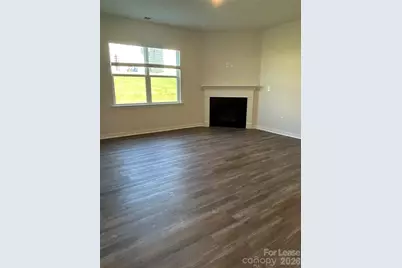 1381 6th Street NE, Hickory, NC 28601 - Photo 8