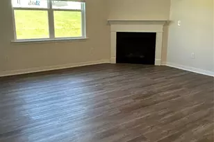 1381 6th St NE, Hickory, NC 28601 - Photo 8