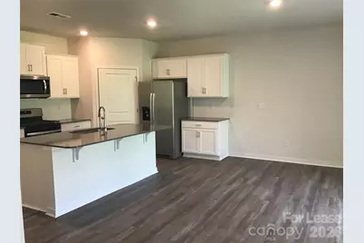 1381 6th Street NE, Hickory, NC 28601 - Photo 6