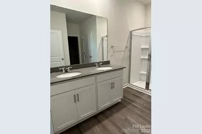 1381 6th Street NE, Hickory, NC 28601 - Photo 10