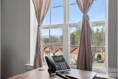 258 Crystal Heights Drive, Hendersonville, NC 28739 - Photo 16