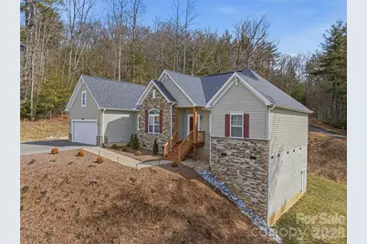 258 Crystal Heights Drive, Hendersonville, NC 28739 - Photo 32