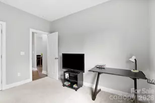 258 Crystal Heights Dr, Hendersonville, NC 28739 - Photo 24