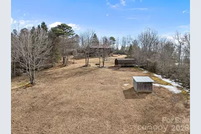 951 Pine Tree Road, Spruce Pine, NC 28777 - Photo 6