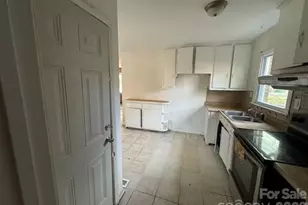 2508 Druid Hls Wy, Charlotte, NC 28206 - Photo 8