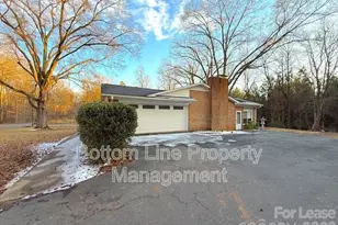 9419 Brenda Ann Rd, Charlotte, NC 28214 - Photo 22
