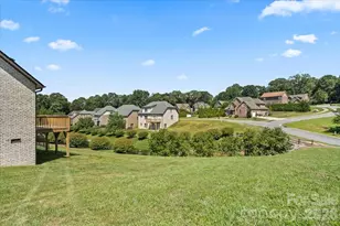 1033 12th Ave Dr NW, Hickory, NC 28601 - Photo 18