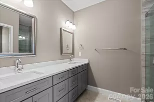 1033 12th Ave Dr NW, Hickory, NC 28601 - Photo 8