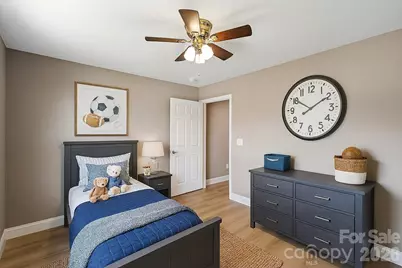 1033 12th Avenue Drive NW, Hickory, NC 28601 - Photo 10