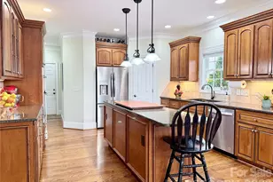 6120 Four Wood Dr, Matthews, NC 28104 - Photo 10