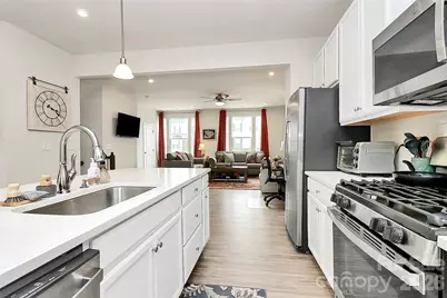 2541 Grantham Place Drive, Fort Mill, SC 29715 - Photo 8