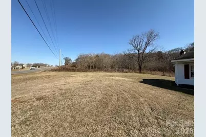 549 Dallas Bessemer City Highway, Dallas, NC 28034 - Photo 2