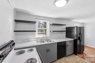 214 Latta Ave, Charlotte, NC 28214 - Photo 4