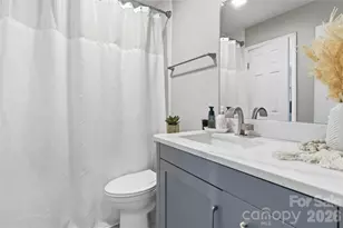 9400 S Vicksburg Park Ct, Charlotte, NC 28210 - Photo 18