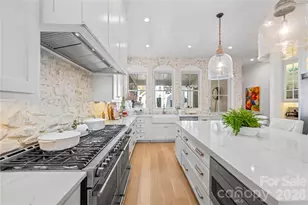 24 Waverly Rd, Asheville, NC 28803 - Photo 2