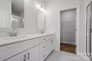 343 Gray Dr, Charlotte, NC 28213 - Photo 10