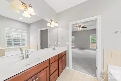 3342 Park South Station Boulevard, Charlotte, NC 28210 - Photo 30