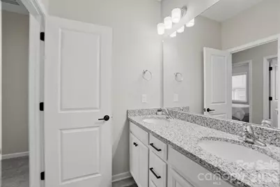 8928 Morning Mist Road, Charlotte, NC 28215 - Photo 28