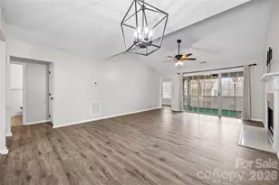 1560 Hunt Club Ct, Rock Hill, SC 29732 - Photo 8