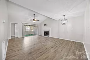 1560 Hunt Club Ct, Rock Hill, SC 29732 - Photo 4