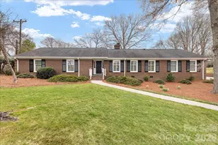 3632 Johnny Cake Ln, Charlotte, NC 28226 - Photo 2