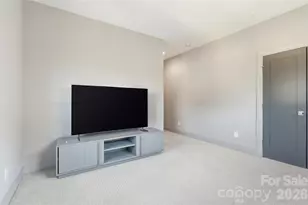 1153 Charles Ave, Charlotte, NC 28205 - Photo 18