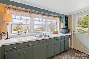 15 Whitted Rd, Canton, NC 28716 - Photo 12