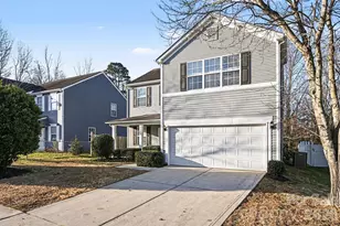 1205 Jordans Pond Ln, Charlotte, NC 28214 - Photo 2