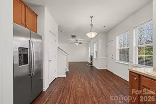 1205 Jordans Pond Ln, Charlotte, NC 28214 - Photo 10