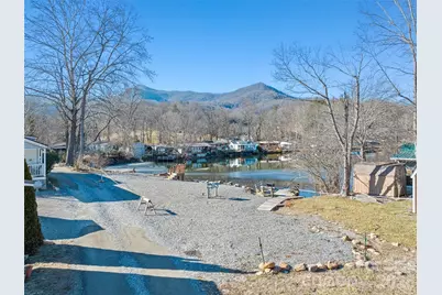 234 Tri Lakes Drive, Waynesville, NC 28785 - Photo 4