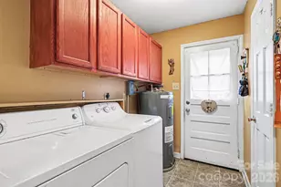 324 Windsor Dr, Salisbury, NC 28144 - Photo 14