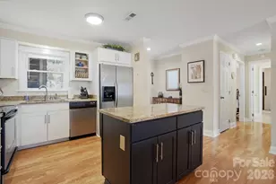 7324 Lake Front Dr, Charlotte, NC 28278 - Photo 16