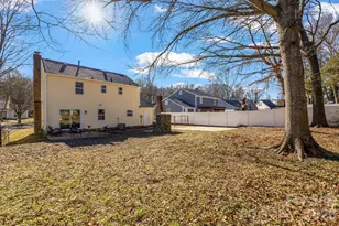 8201 Meadowdale Ln, Charlotte, NC 28227 - Photo 30