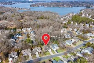 629 Sunset Point Dr, Rock Hill, SC 29732 - Photo 2