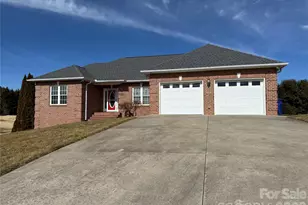 101 Rivercliff Dr, Hudson, NC 28638 - Photo 1