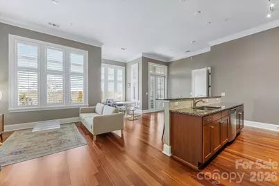 2810 Selwyn Avenue #418, Charlotte, NC 28209 - Photo 2