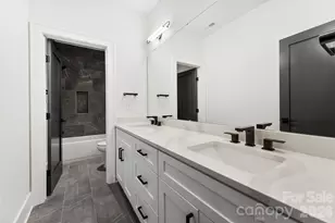 2025 South St, Charlotte, NC 28208 - Photo 32