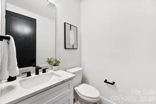 2025 South St, Charlotte, NC 28208 - Photo 8