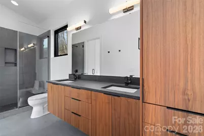 751 New Sprout Lane, Hendersonville, NC 28732 - Photo 24