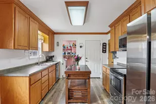 130 Crestview St, Canton, NC 28716 - Photo 20