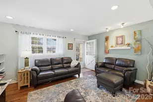 324 17th Ave NE, Hickory, NC 28601 - Photo 14