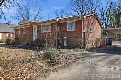 324 17th Avenue NE, Hickory, NC 28601 - Photo 10