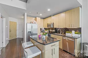 210 N Church St, Charlotte, NC 28202 - Photo 8