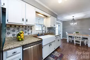 5042 Virginian Ln, Charlotte, NC 28226 - Photo 10