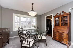 5042 Virginian Ln, Charlotte, NC 28226 - Photo 8