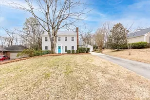 5042 Virginian Ln, Charlotte, NC 28226 - Photo 2