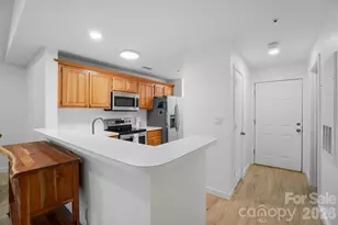 753 Southwest Dr, Davidson, NC 28036 - Photo 4